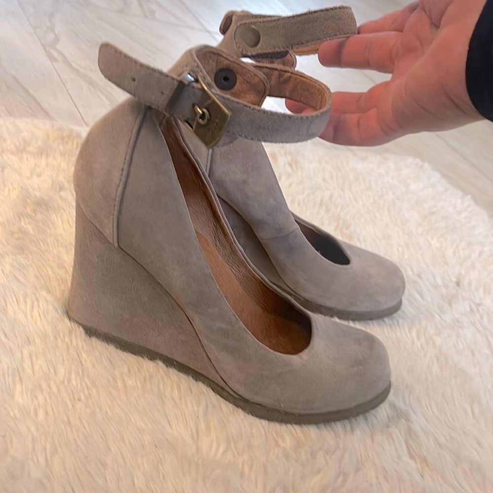 Dr. Scholl Wedge Gray Shoes